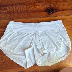 White lululemon speed up shorts 2.5”